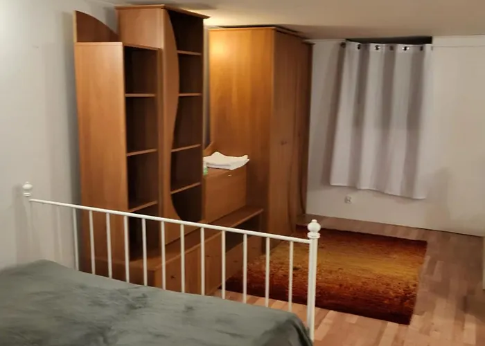 Grzegorzecka Room Nr 2